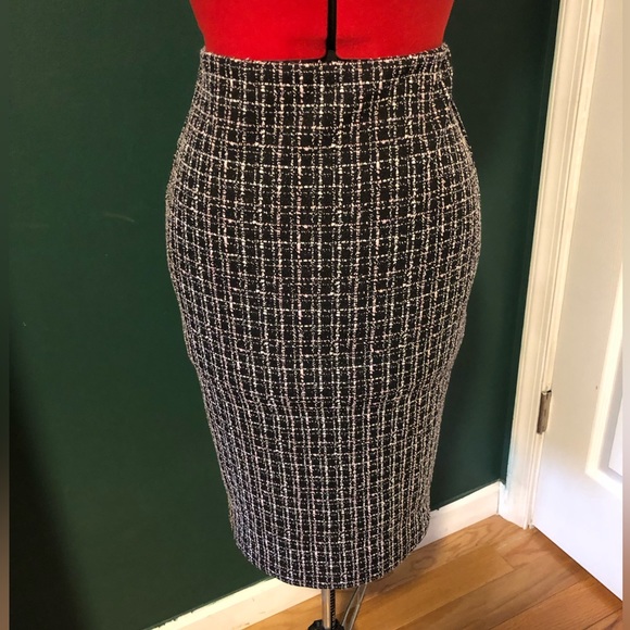 Express Stretchy High Waisted Pencil Skirt - Picture 3 of 9